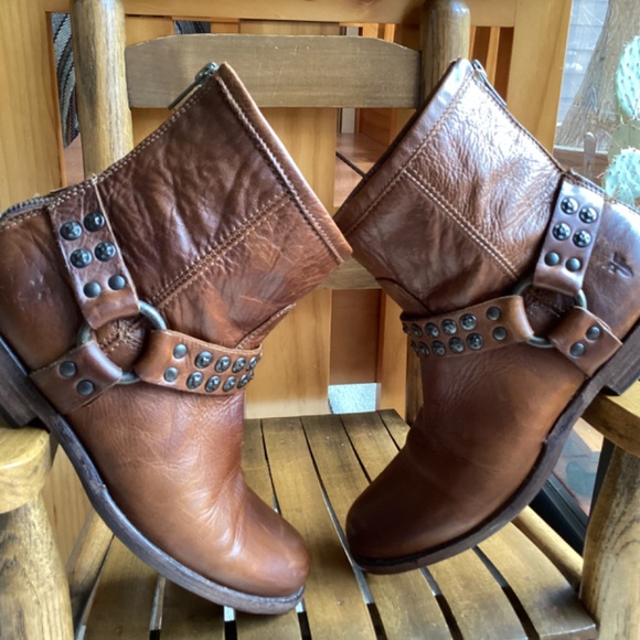 Frye Leather Boots - Picture 2 of 7